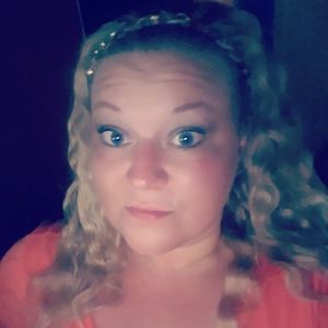 Meet your Posher, Kendra